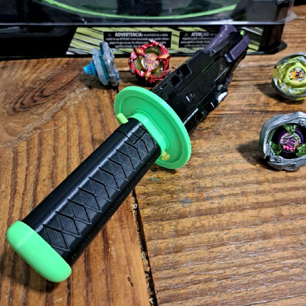 Samurai Saber "Riptana" Ripcord Grip-Beyblade X Launchers.